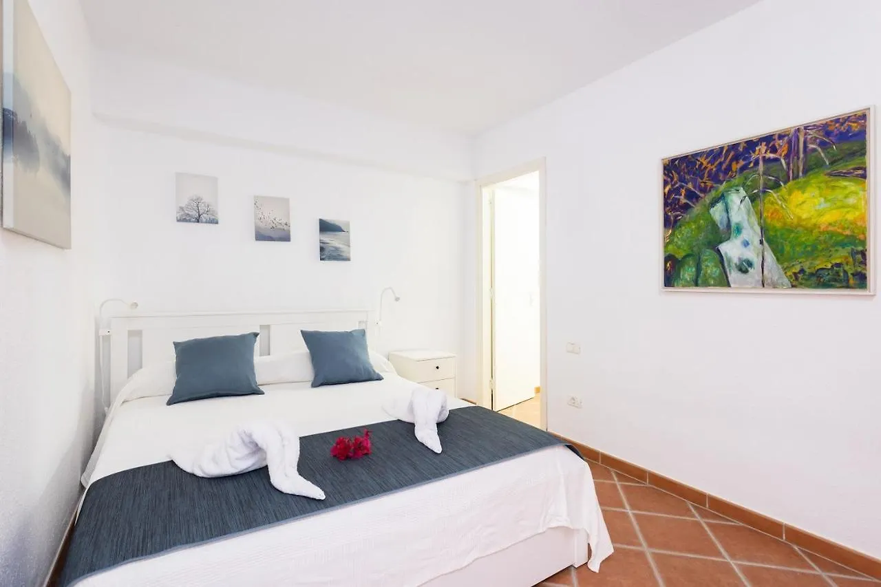 Casa Melocoton - Private Pool - Ocean View - Bbq - Garden - Terrace - Free Wifi - Child & Pet-Friendly - 4 Bedrooms - 8 People La Listada España