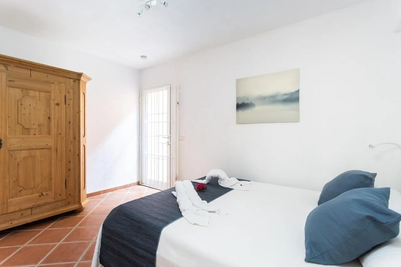 Casa Melocoton - Private Pool - Ocean View - Bbq - Garden - Terrace - Free Wifi - Child & Pet-Friendly - 4 Bedrooms - 8 People La Listada 0*,  España