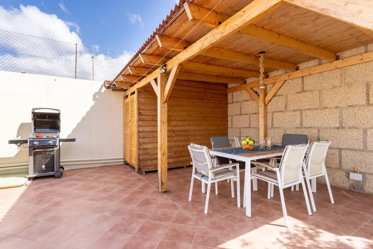 Сasa de vacaciones Casa Melocoton - Private Pool - Ocean View - Bbq - Garden - Terrace - Free Wifi - Child & Pet-Friendly - 4 Bedrooms - 8 People La Listada