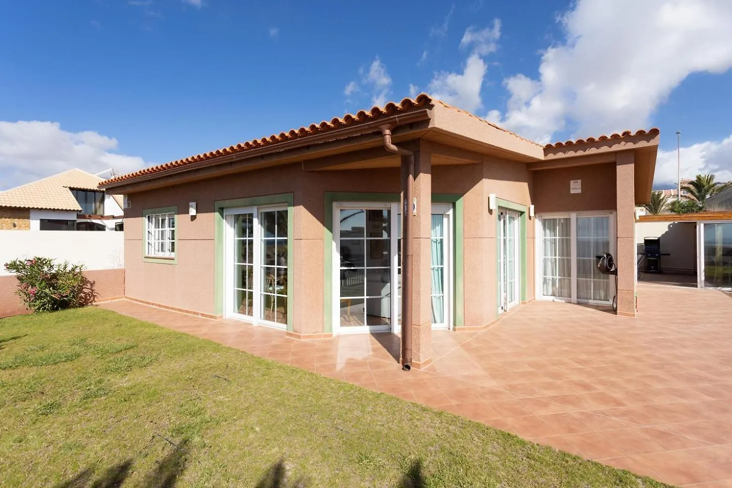 Casa Melocoton - Private Pool - Ocean View - Bbq - Garden - Terrace - Free Wifi - Child & Pet-Friendly - 4 Bedrooms - 8 People La Listada 0*,  España