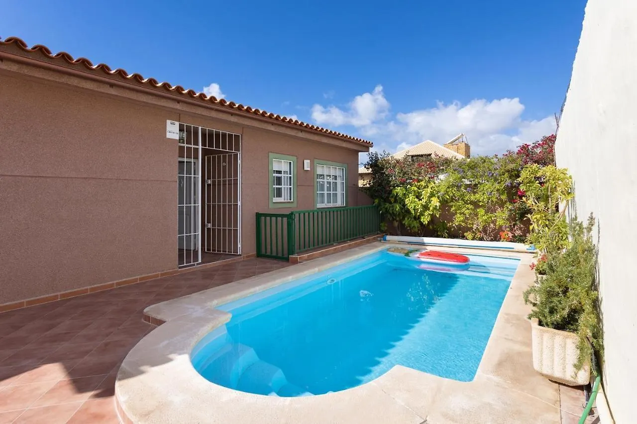 Casa Melocoton - Private Pool - Ocean View - Bbq - Garden - Terrace - Free Wifi - Child & Pet-Friendly - 4 Bedrooms - 8 People La Listada